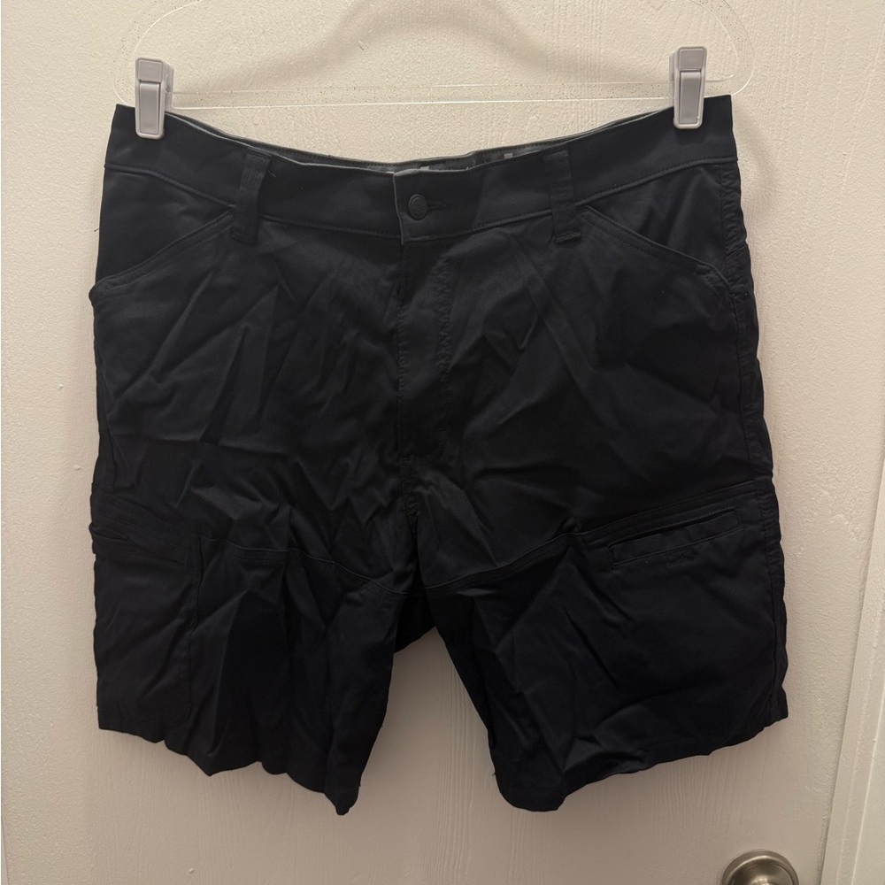 Wrangler All Terrain Gear Men's Black Cargo Shorts Size 36
